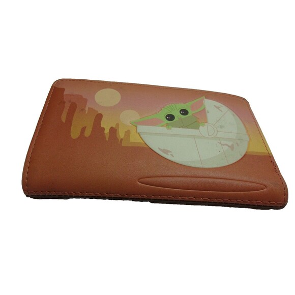 Loungefly  Baby Yoda Grogu Wallet Star Wars The Mandalorian Faux Leather Disney - Picture 3 of 5